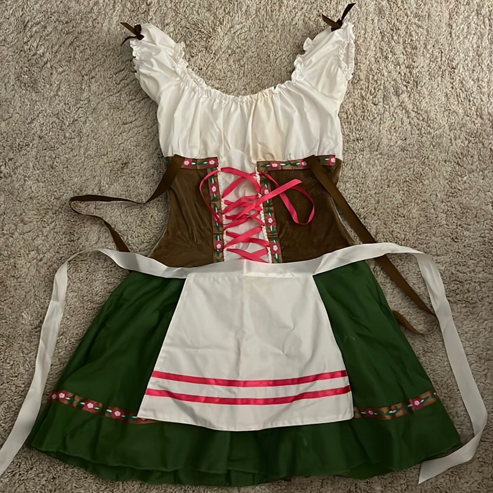 Oktoberfest dirndle